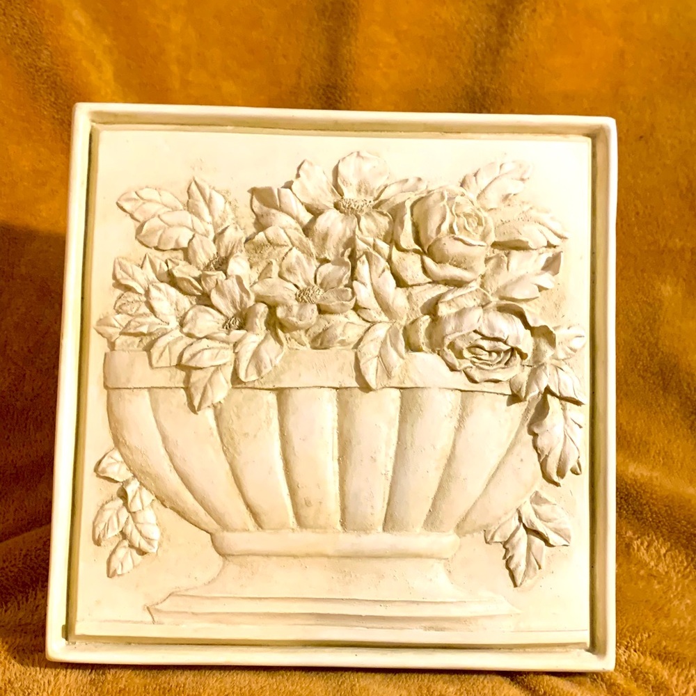 Baroque Acanthus 3D Flower Pot 8” x 8”, Wall Hanging/ Free Standing